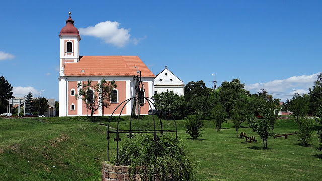 A Balatonalmádi jezsuita kápolna - magyartemplomok.hu